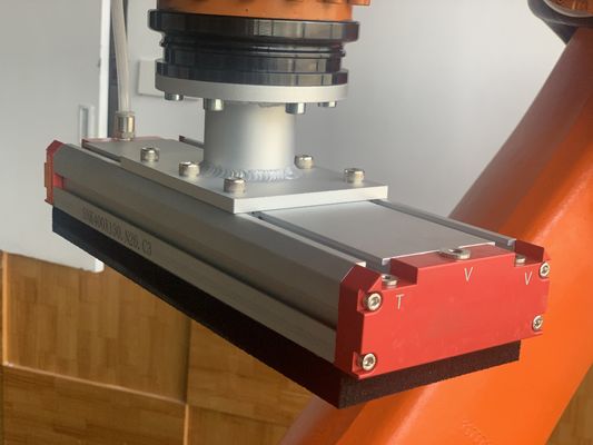 圧縮空気の統合と産業用ロボット吸い器の開発