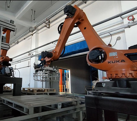 材料処理ロボット Kuka KR210 産業用ロボットセルソリューション